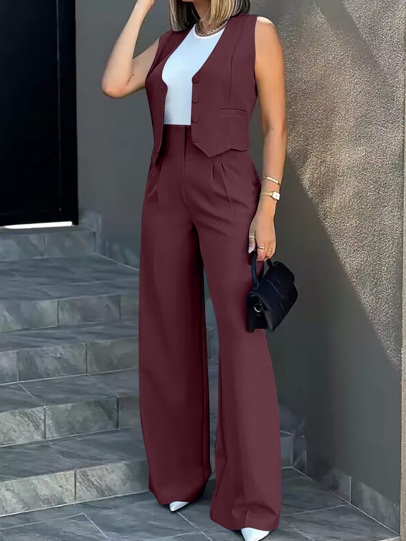 veste sans manches et pantalon large