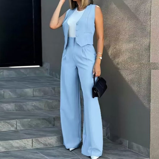 veste sans manches et pantalon large