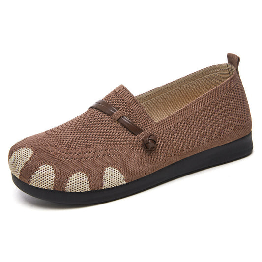 Chaussures confort, à enfiler, respirantes, semelle souple.